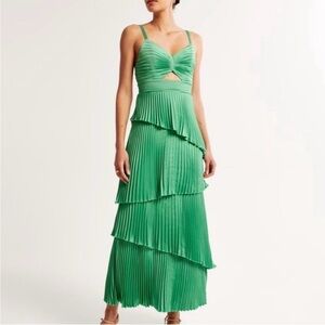 Abercrombie & Fitch Green Pleated Tiered Maxi Dress